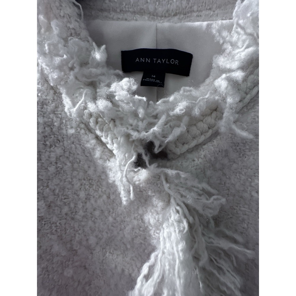 ANN TAYLOR JACKET - Picture 3 of 5